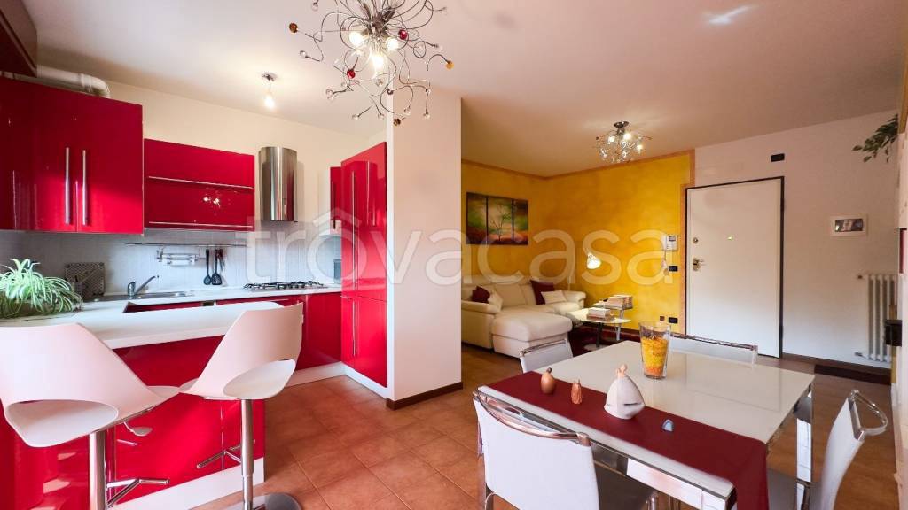 appartamento in vendita a Reggio nell'Emilia in zona Città Storica