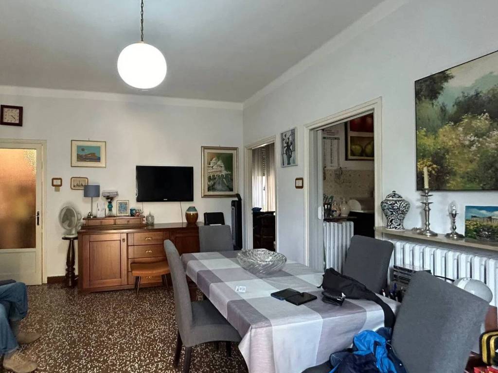 appartamento in vendita a Reggio nell'Emilia in zona Ospizio