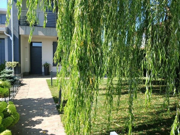 appartamento in vendita a Reggio nell'Emilia in zona Città Storica