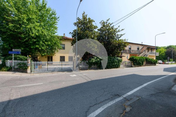 casa indipendente in vendita a Reggio nell'Emilia in zona Roncocesi