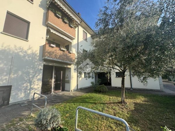 appartamento in vendita a Reggio nell'Emilia in zona Marmirolo