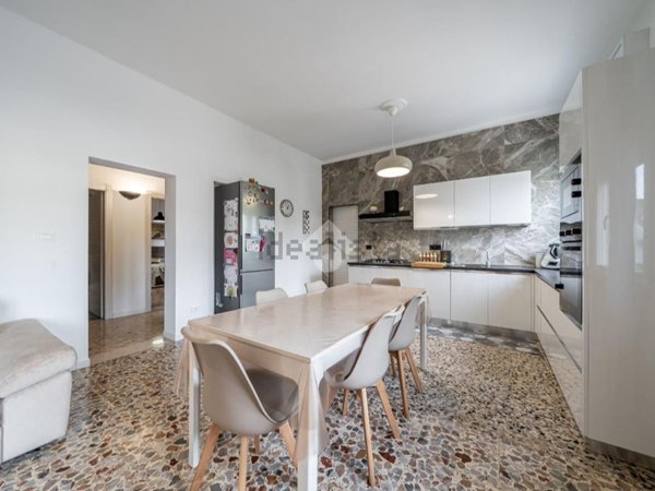 appartamento in vendita a Reggio nell'Emilia in zona Regina Pacis