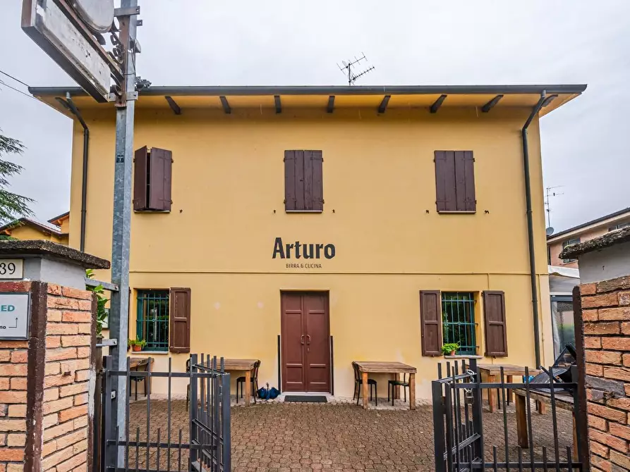 casa indipendente in vendita a Reggio nell'Emilia in zona Città Storica