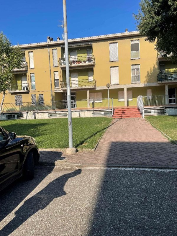 appartamento in vendita a Reggio nell'Emilia in zona Cavazzoli