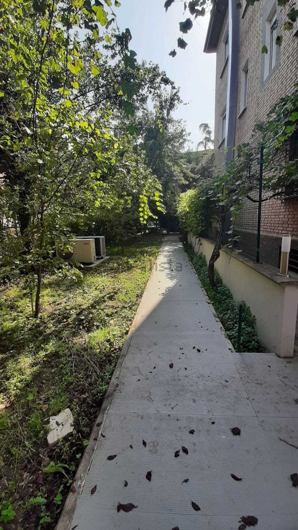 appartamento in vendita a Reggio nell'Emilia in zona Mirabello