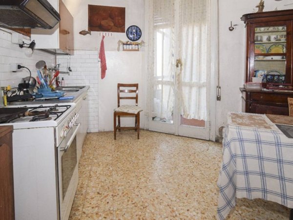 appartamento in vendita a Reggio nell'Emilia in zona Mirabello