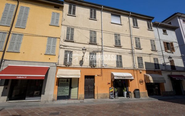 appartamento in vendita a Reggio nell'Emilia in zona Città Storica