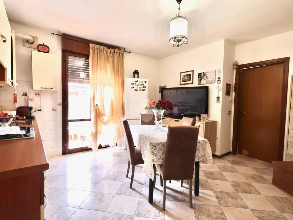 appartamento in vendita a Reggio nell'Emilia in zona Roncocesi