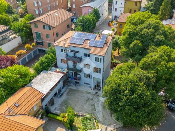 appartamento a Reggio nell'Emilia in zona San Pellegrino / Villa Canali