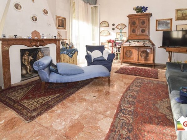 appartamento in vendita a Reggio nell'Emilia in zona Mirabello