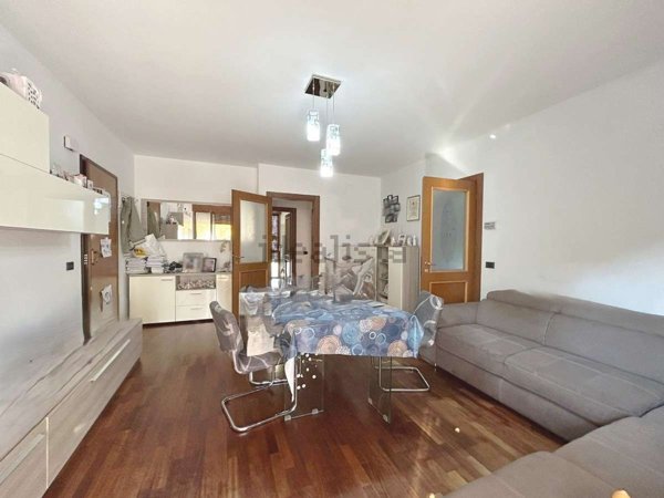 appartamento in vendita a Reggio nell'Emilia in zona Compagnoni / Migliolungo