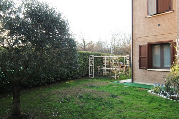 appartamento in vendita a Reggio nell'Emilia in zona Codemondo