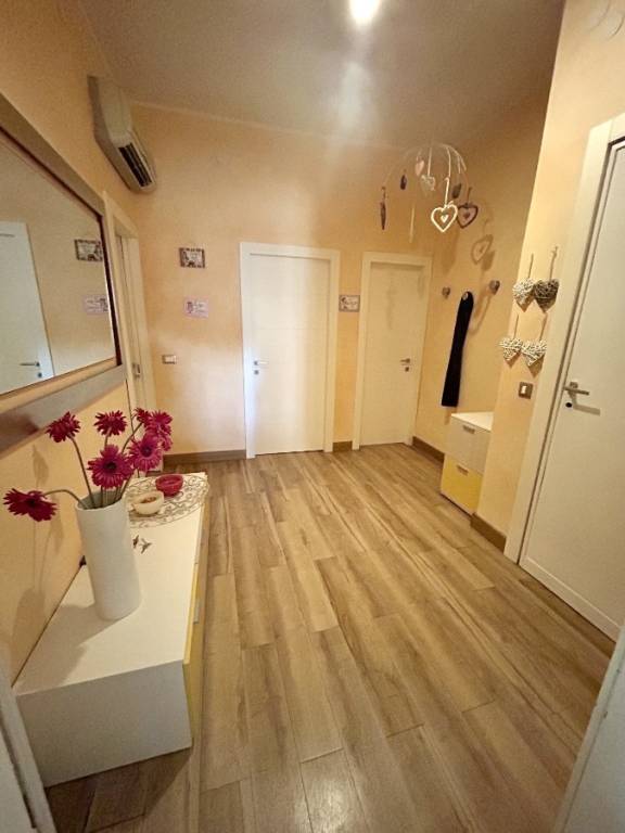 appartamento in vendita a Reggio nell'Emilia in zona Città Storica