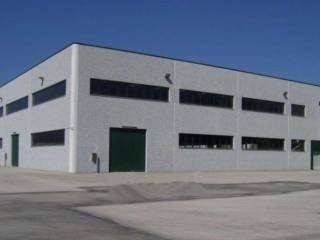 locale commerciale in vendita a Reggio nell'Emilia in zona Mancasale