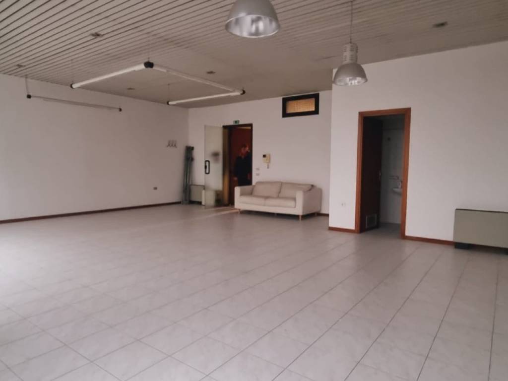 ufficio in vendita a Reggio nell'Emilia