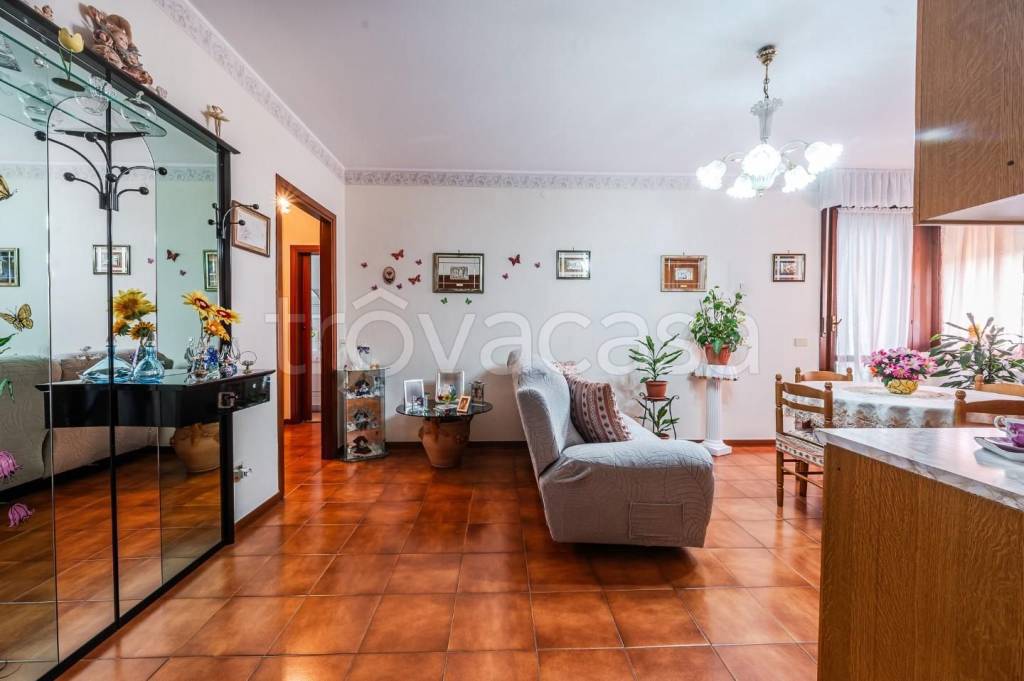 appartamento in vendita a Reggio nell'Emilia in zona Pieve Modolena