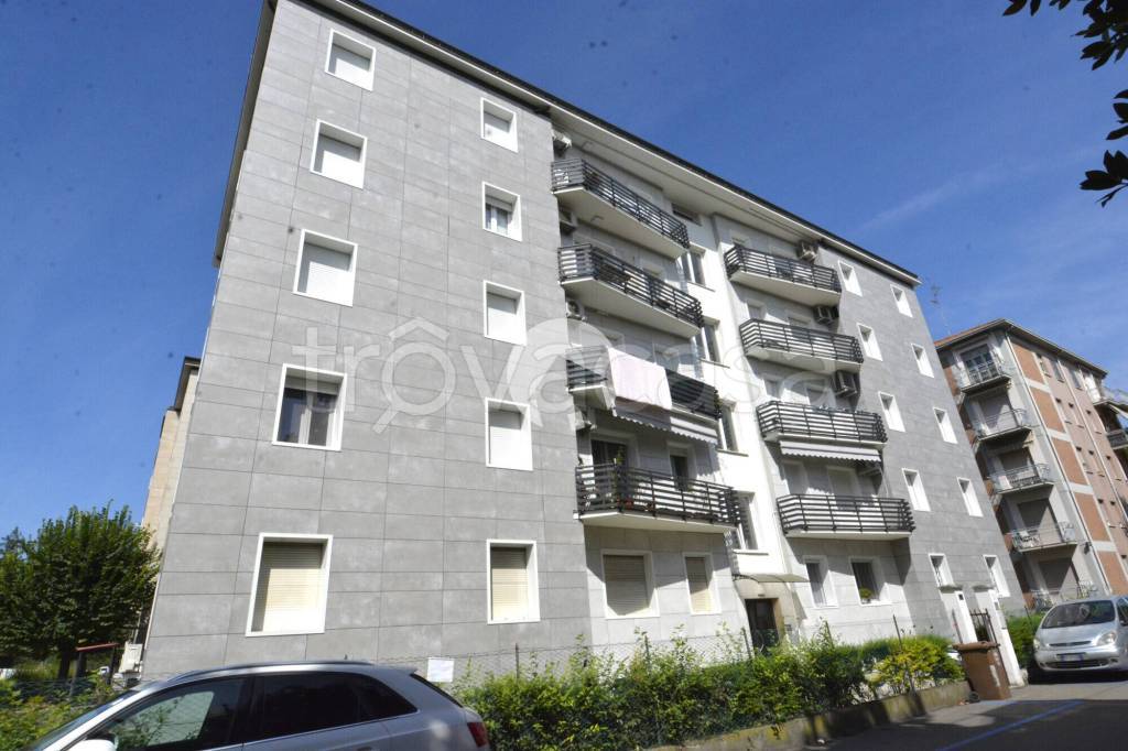 appartamento in vendita a Reggio nell'Emilia in zona Città Storica