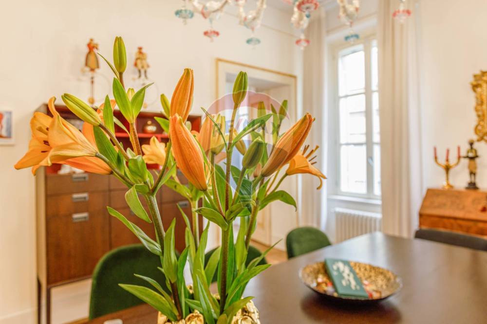 appartamento in vendita a Reggio nell'Emilia in zona Città Storica