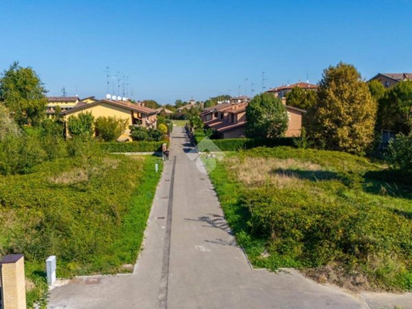 terreno agricolo in vendita a Reggio nell'Emilia in zona Pieve Modolena
