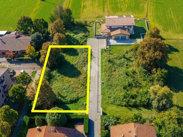 terreno agricolo in vendita a Reggio nell'Emilia in zona Pieve Modolena