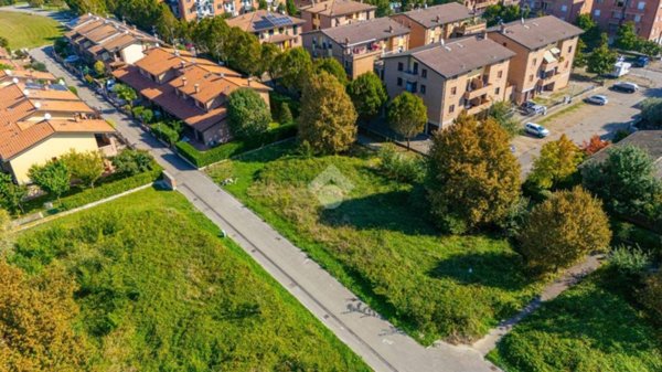 terreno agricolo in vendita a Reggio nell'Emilia in zona Pieve Modolena