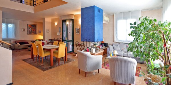 casa indipendente in vendita a Reggio nell'Emilia in zona Baragalla