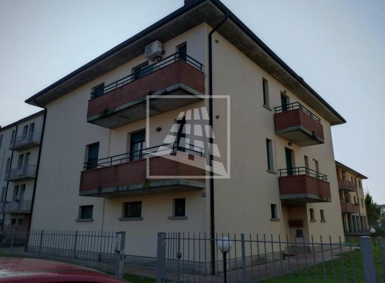 appartamento in vendita a Reggio nell'Emilia in zona Pieve Modolena