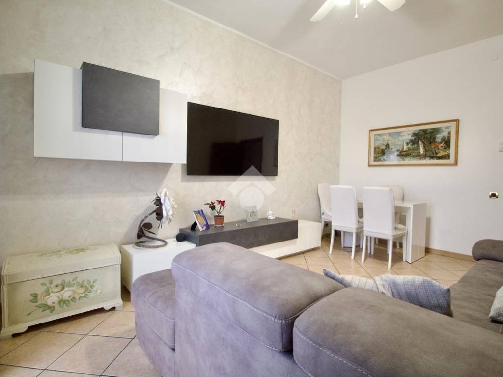 appartamento in vendita a Reggio nell'Emilia in zona San Prospero Strinati