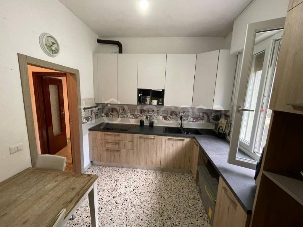 appartamento in vendita a Reggio nell'Emilia in zona Regina Pacis