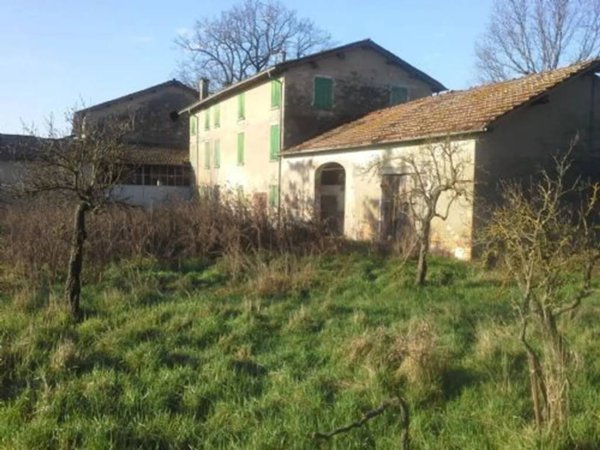 casa indipendente in vendita a Reggio nell'Emilia