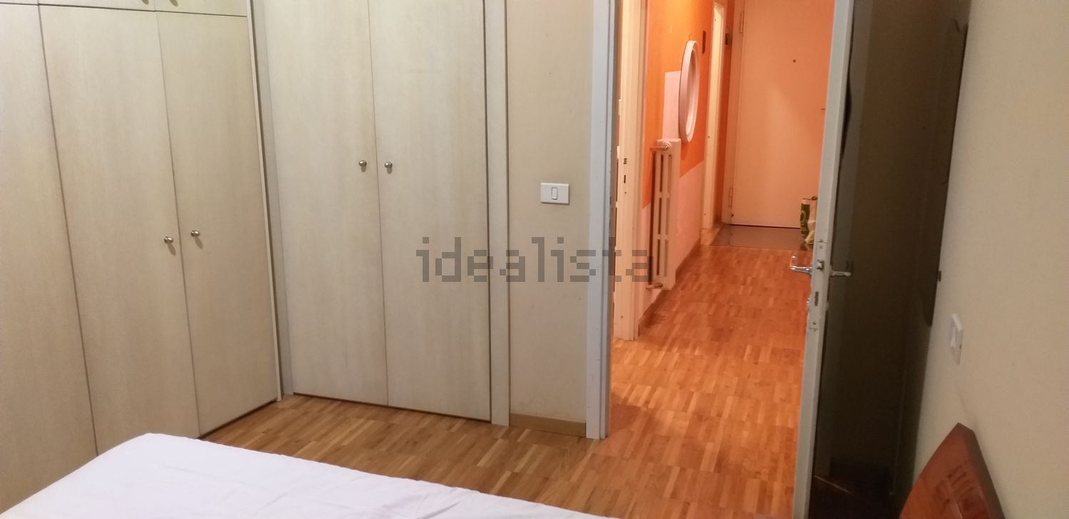 casa indipendente in vendita a Reggio nell'Emilia in zona Città Storica