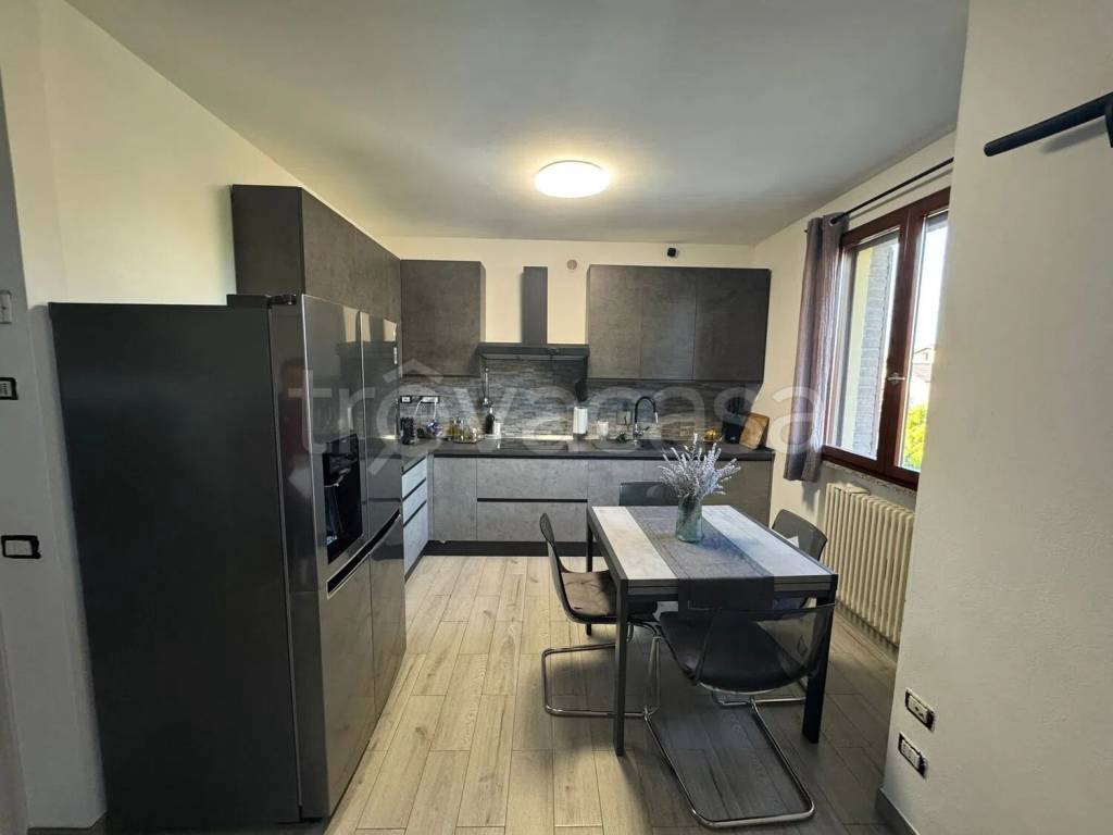appartamento in vendita a Reggio nell'Emilia in zona Pieve Modolena