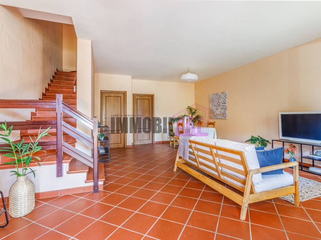 casa indipendente in vendita a Reggio nell'Emilia in zona Baragalla