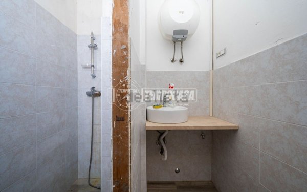 casa semindipendente in vendita a Reggio nell'Emilia in zona Città Storica