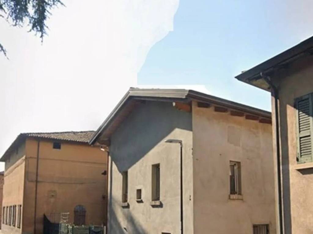 casa indipendente in vendita a Reggio nell'Emilia in zona Cadè / Gaida
