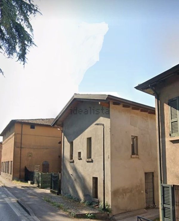 casa indipendente in vendita a Reggio nell'Emilia in zona Cadè / Gaida