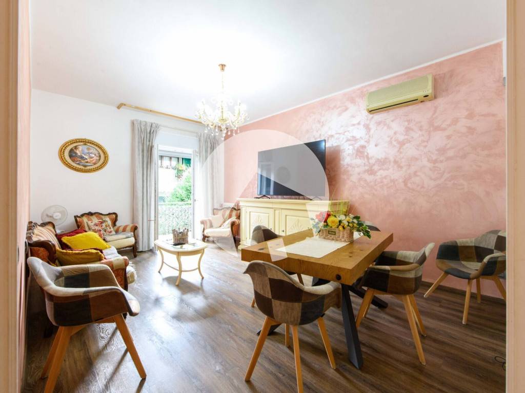 appartamento in vendita a Reggio nell'Emilia in zona Città Storica