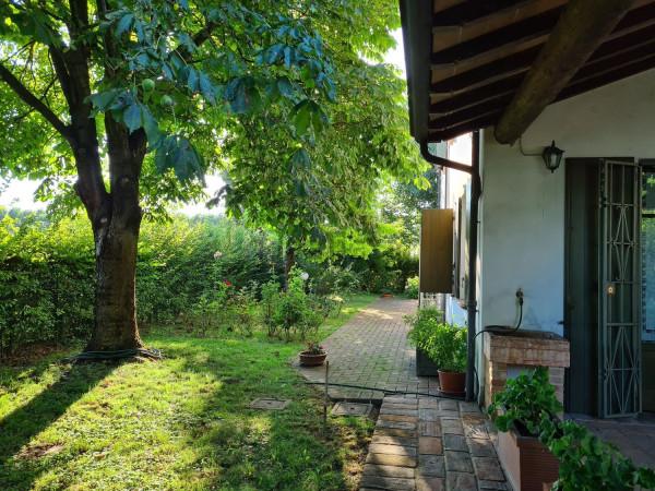 casa indipendente in vendita a Reggio nell'Emilia in zona Fogliano