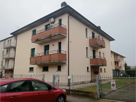 appartamento in vendita a Reggio nell'Emilia in zona Pieve Modolena