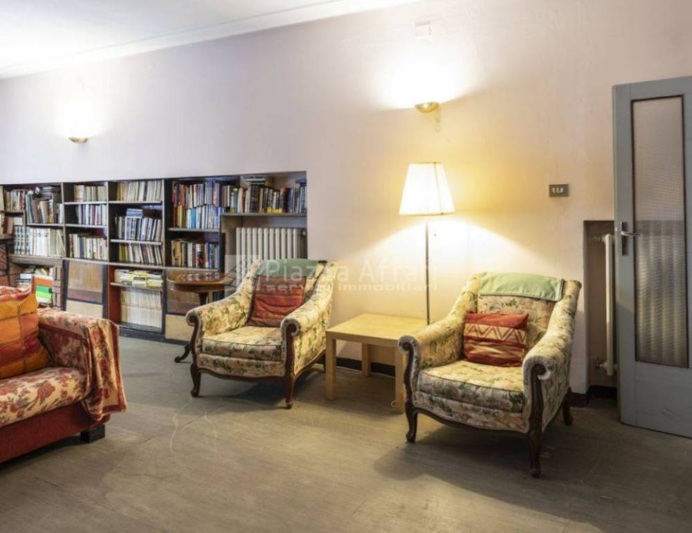 appartamento in vendita a Reggio nell'Emilia in zona Città Storica
