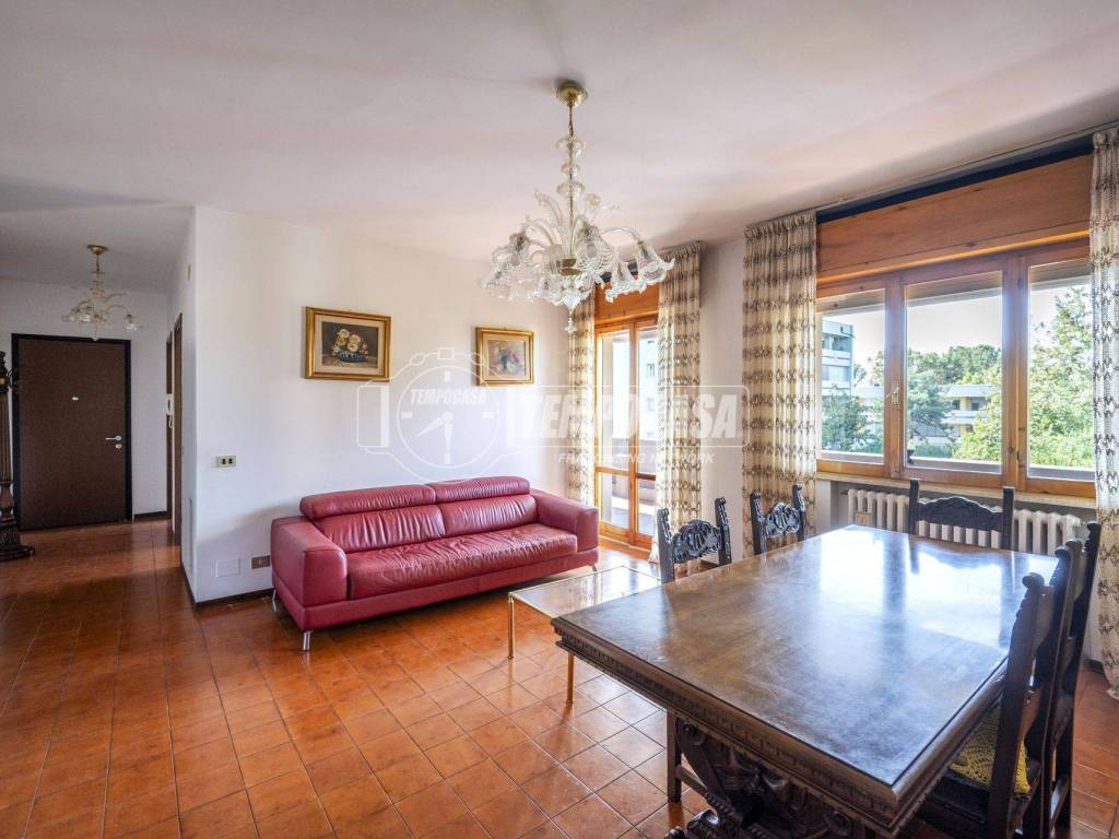 appartamento in vendita a Reggio nell'Emilia in zona Città Storica