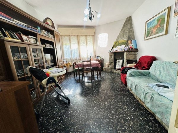 appartamento in vendita a Reggio nell'Emilia in zona Ospizio