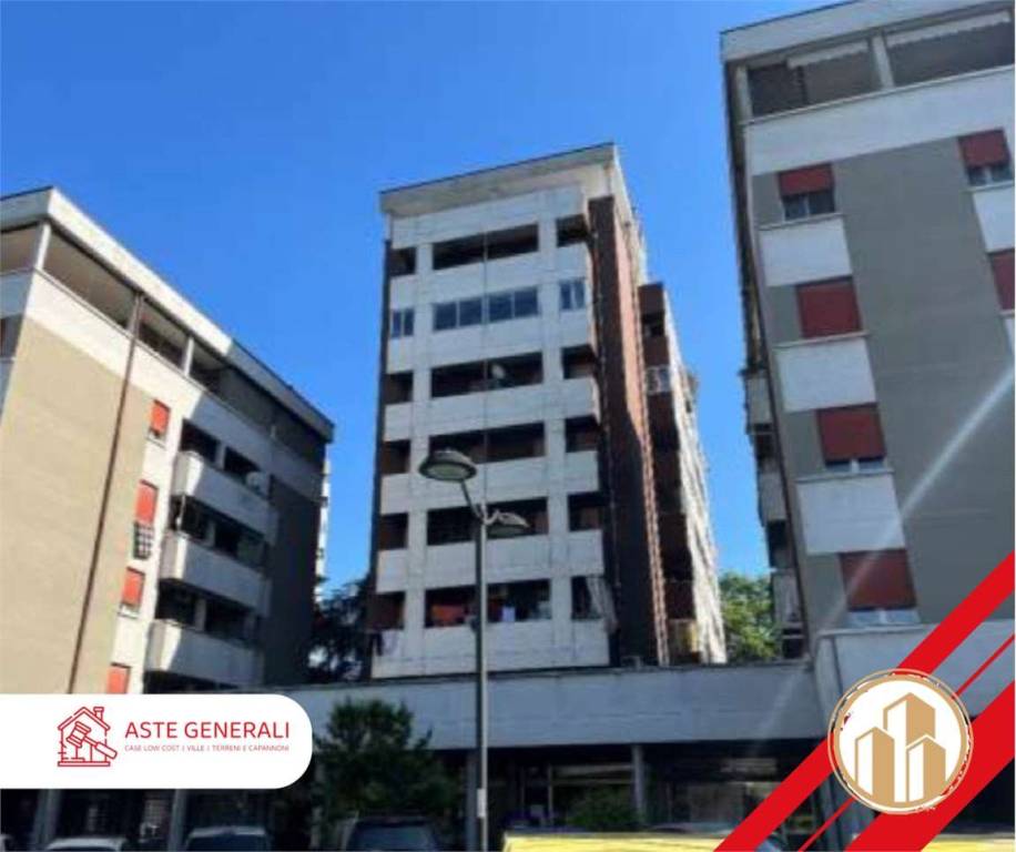 appartamento in vendita a Reggio nell'Emilia in zona Ospizio