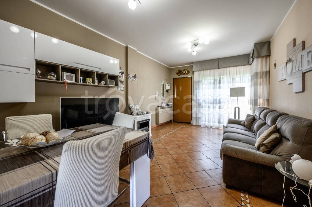 appartamento in vendita a Reggio nell'Emilia in zona Compagnoni / Migliolungo