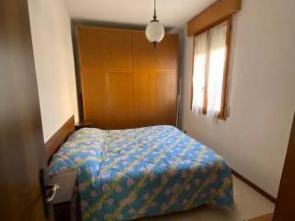 casa indipendente in vendita a Reggio nell'Emilia in zona Città Storica