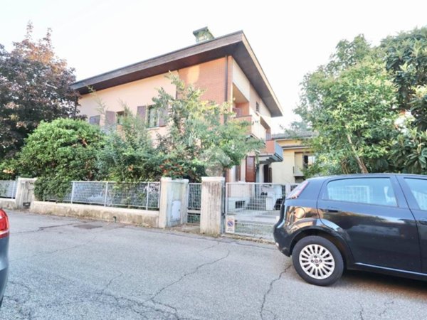 appartamento in vendita a Reggio nell'Emilia in zona Carrozzone