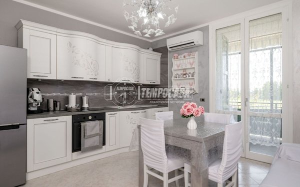 appartamento in vendita a Reggio nell'Emilia in zona Città Storica