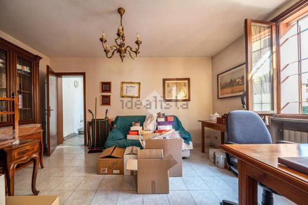 casa indipendente in vendita a Reggio nell'Emilia in zona Baragalla