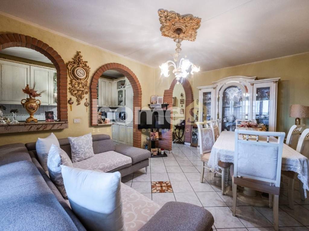 appartamento in vendita a Reggio nell'Emilia in zona Pieve Modolena