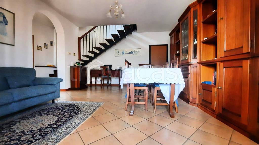 appartamento in vendita a Reggio nell'Emilia in zona Città Storica